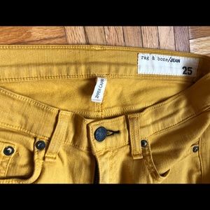 Rag & Bone Jeans Zipper Capri Style W25